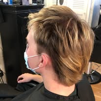 Short blonde cut with movement